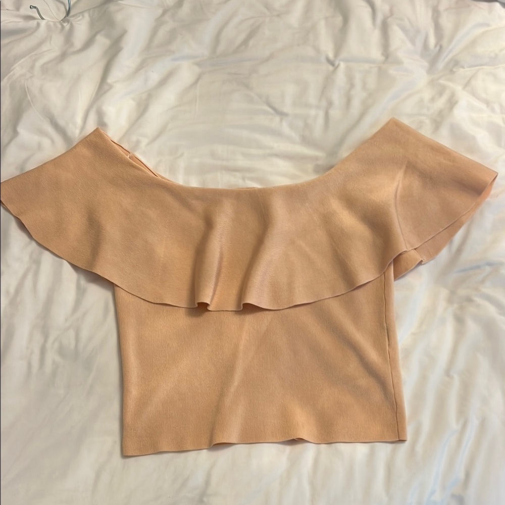 Zara Off-Shoulder Peach Ruffle Top (size S)